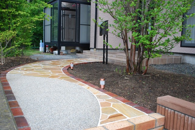 Modern Garden（現代庭園） moderno-jardin