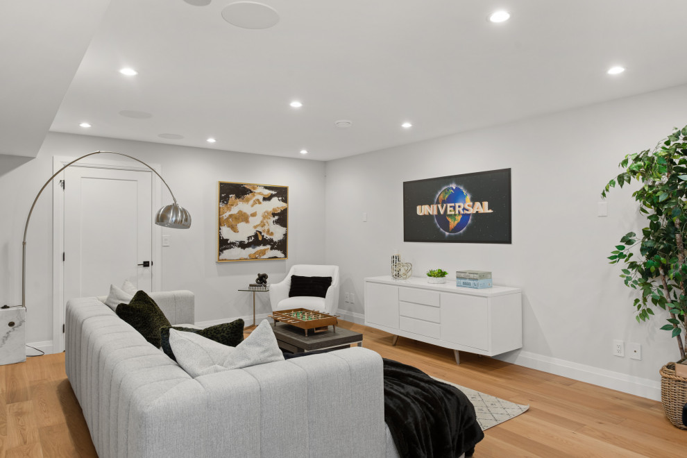 Basement - transitional basement idea in Vancouver