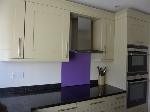 Integrated small kitchen contemporary-koek