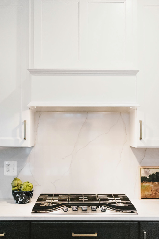 Inspiration for a transitional kitchen remodel in Baltimore