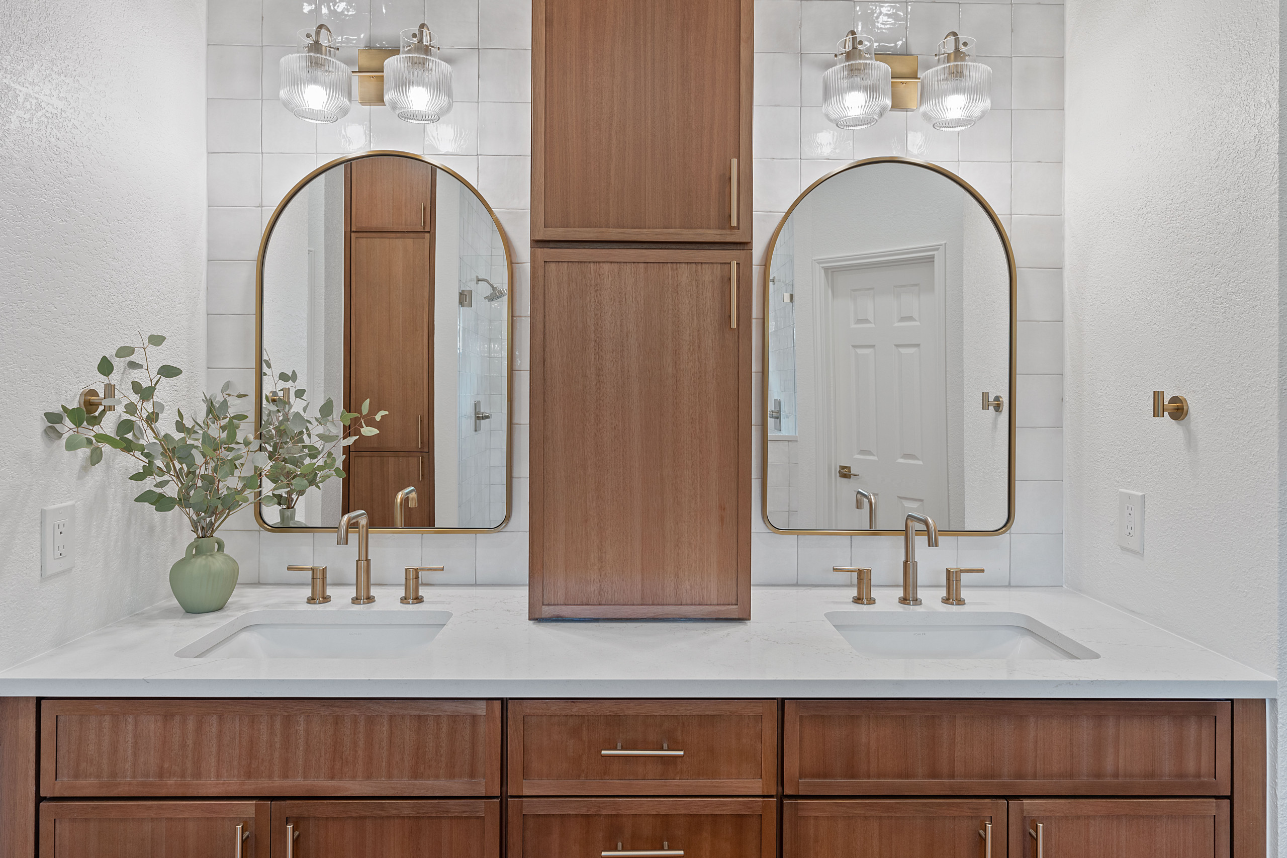 Southwestern Charm Bathroom (Circle C)
