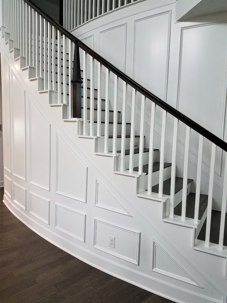 Design ideas for an expansive traditional staircase in Houston.
