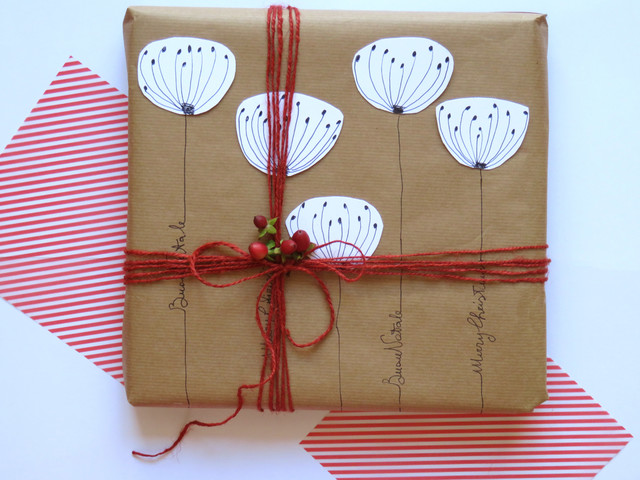 Come mettere un nastro su un pacchetto in modo originale  Idee per  confezioni, Regali fai da te natalizi, Idee pacchetti regalo fai da te