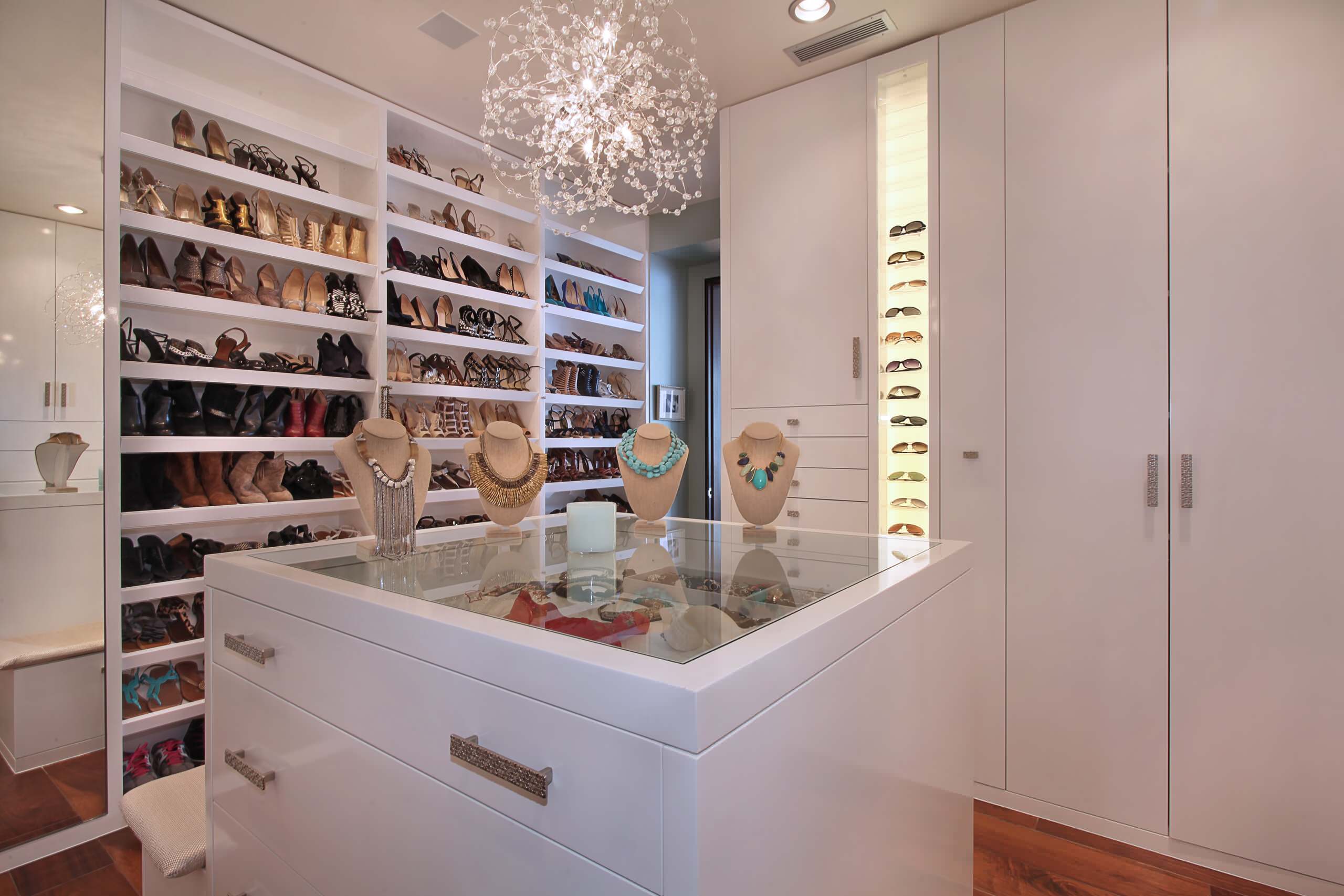 The Cure for Houzz Envy: Closet Touches Anyone Can Do