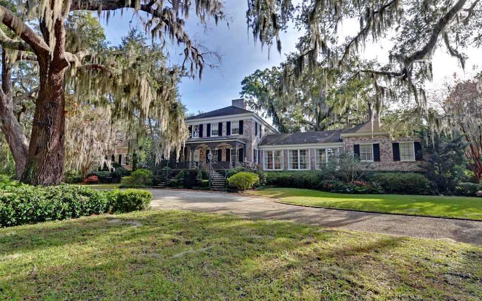 Traditional exterior home idea in Atlanta