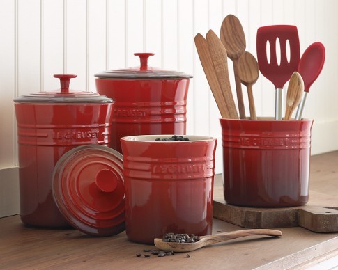 https://st.hzcdn.com/simgs/f4211f110ff972dd_8-7755/traditional-kitchen-canisters-and-jars.jpg