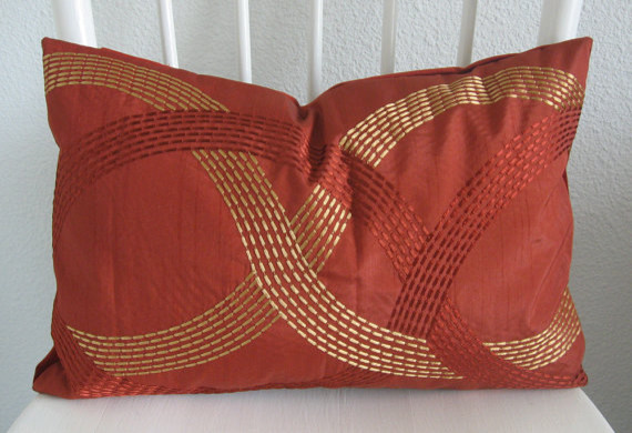 Embroidered Lumbar Pillow - Decorat