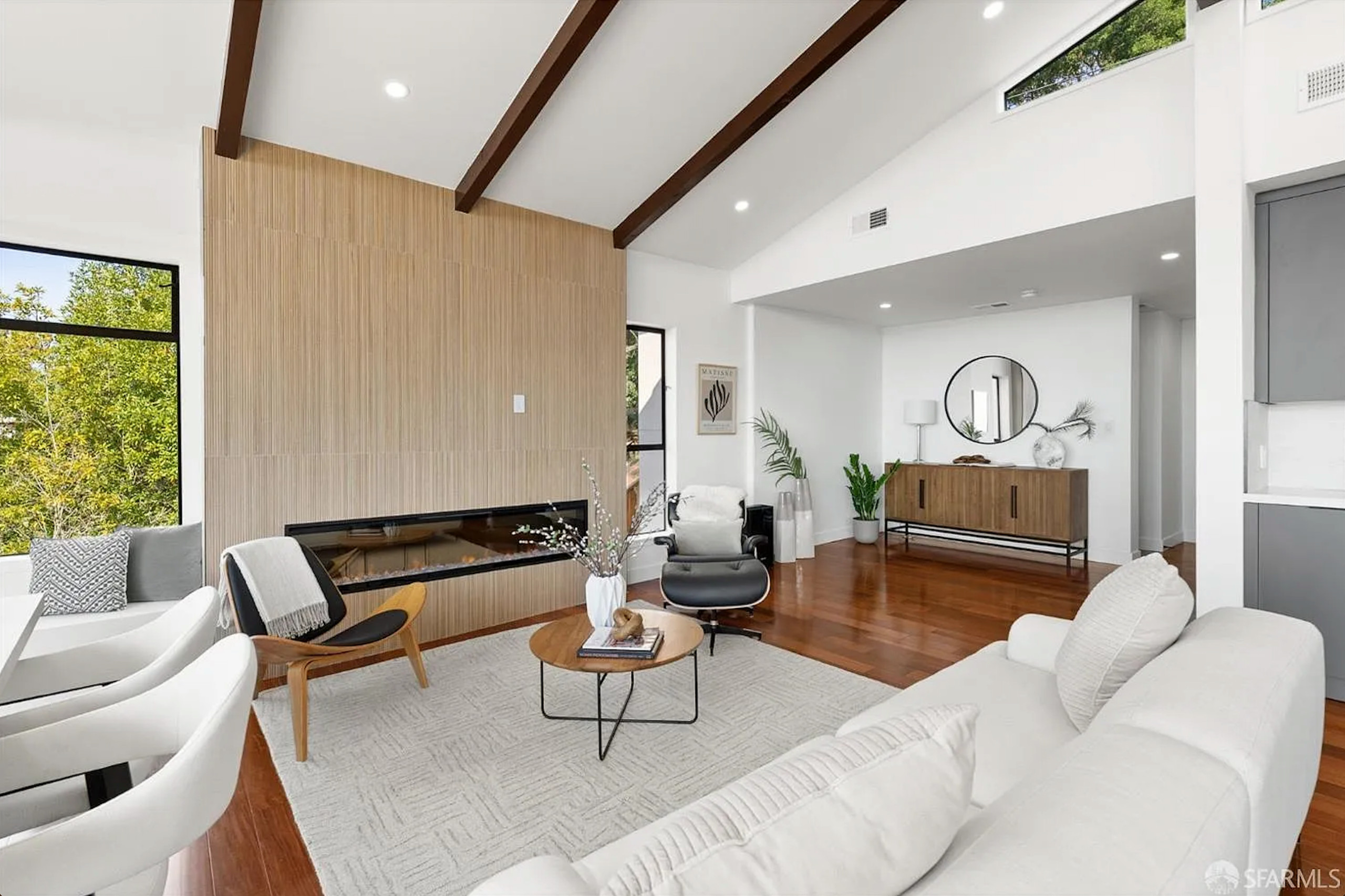 Open Concept Cathedral Kitchen