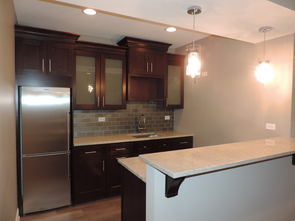 Inspiration for a transitional basement remodel in Chicago