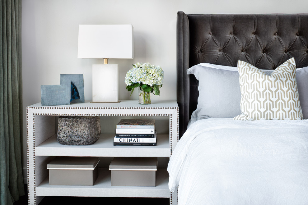 Bedroom - modern bedroom idea in Austin