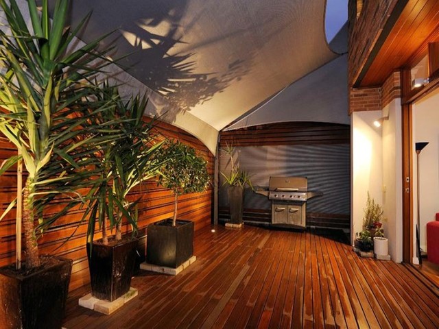 North Perth Ruby contemporaneo-patio