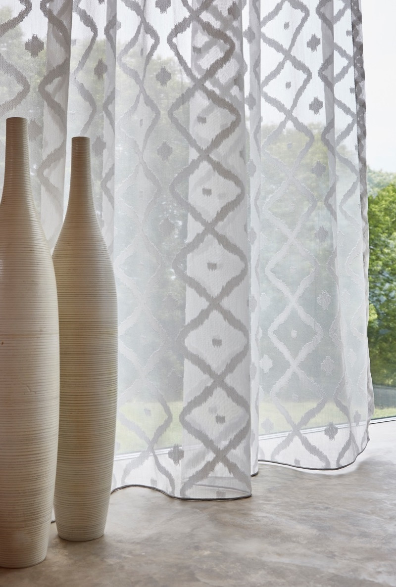 Металлические оттенки и натуральные фактуры