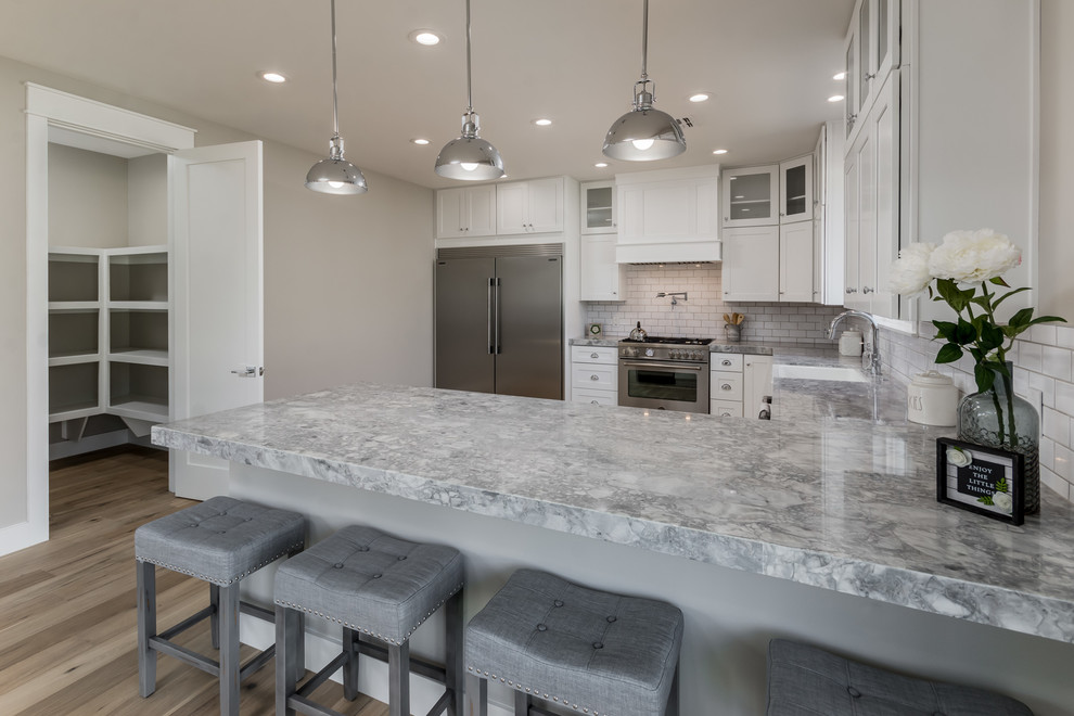 Kitchen - kitchen idea in Phoenix