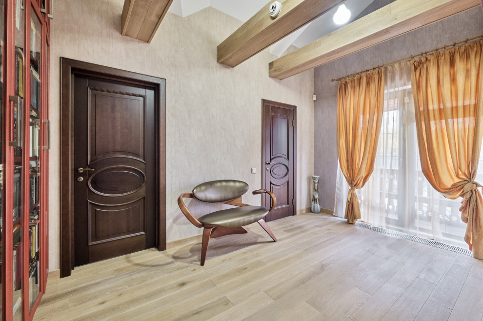 Капри в бревенчатом доме