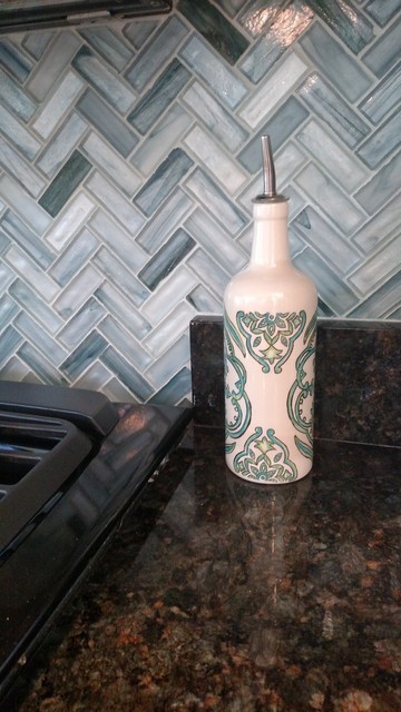 Seaglass Inspired Backsplash maritim-kueche