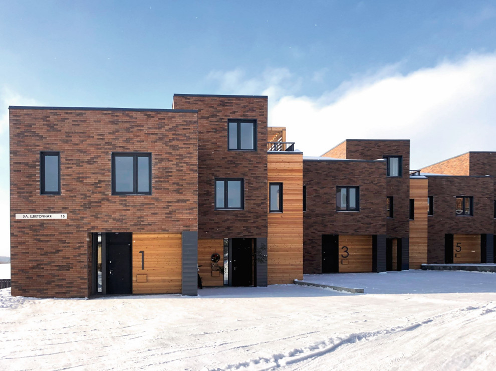 Вид с центральной улицы