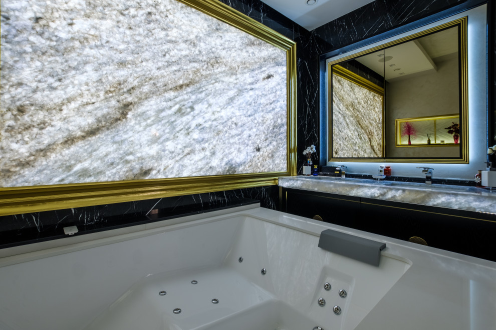 ЖК Смольный парк. Столешница, панно в ванной