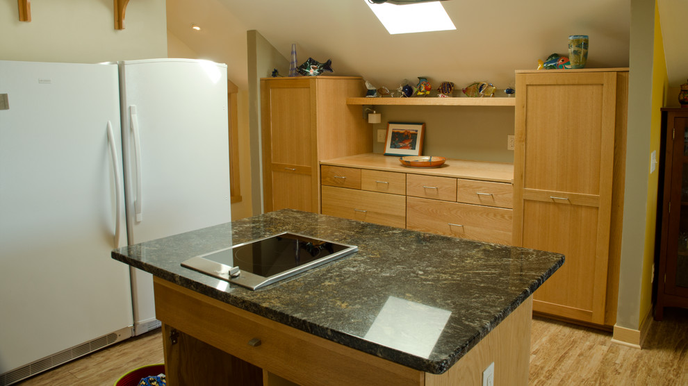 Beautiful Private In Law Apartment With Vaulted Ceilings Over