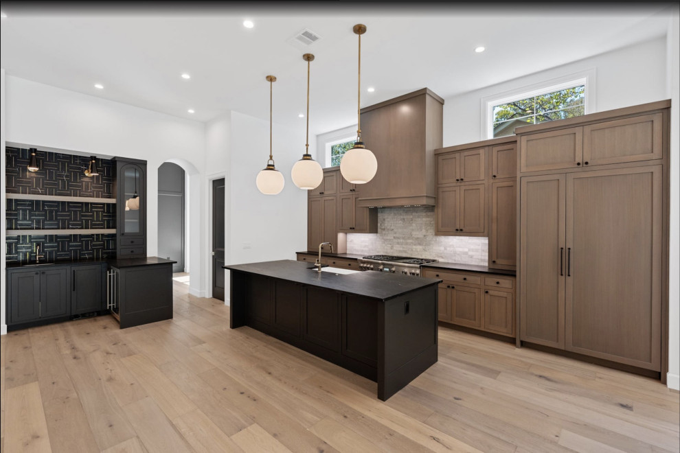 Inspiration for a transitional kitchen remodel in Austin