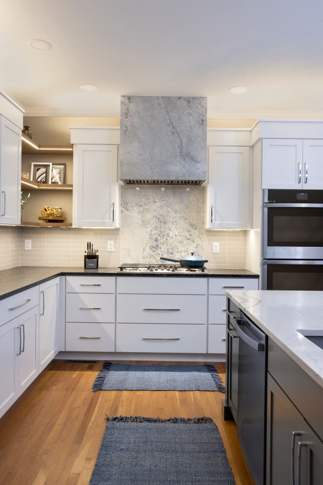 Kitchen - contemporary kitchen idea