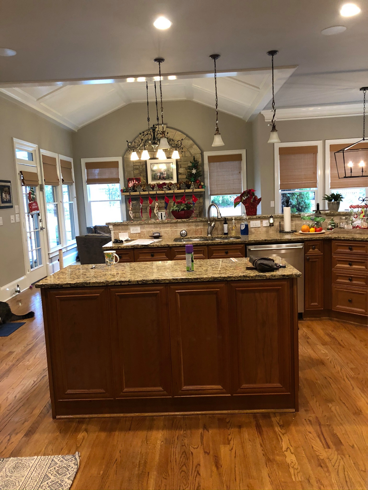East Cobb Clean and sophisticated Kitchen