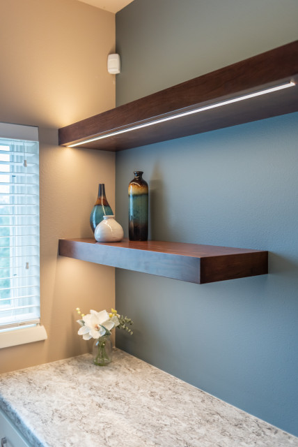 Creative Spaces - Interior Design & An Industrial Fitness Room modern-keller