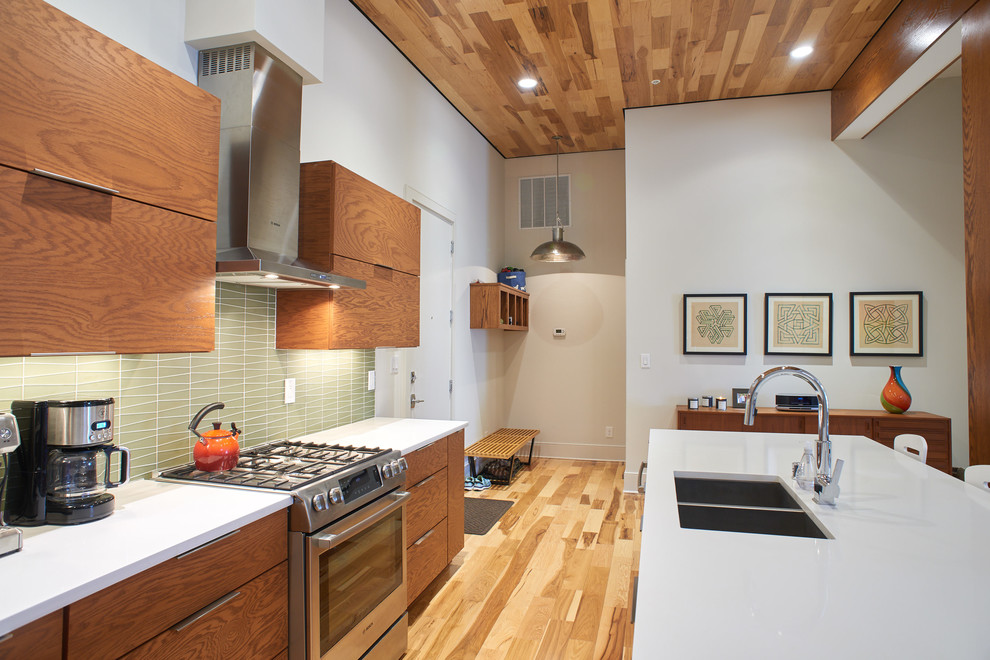 This is an example of a midcentury kitchen in Louisville.