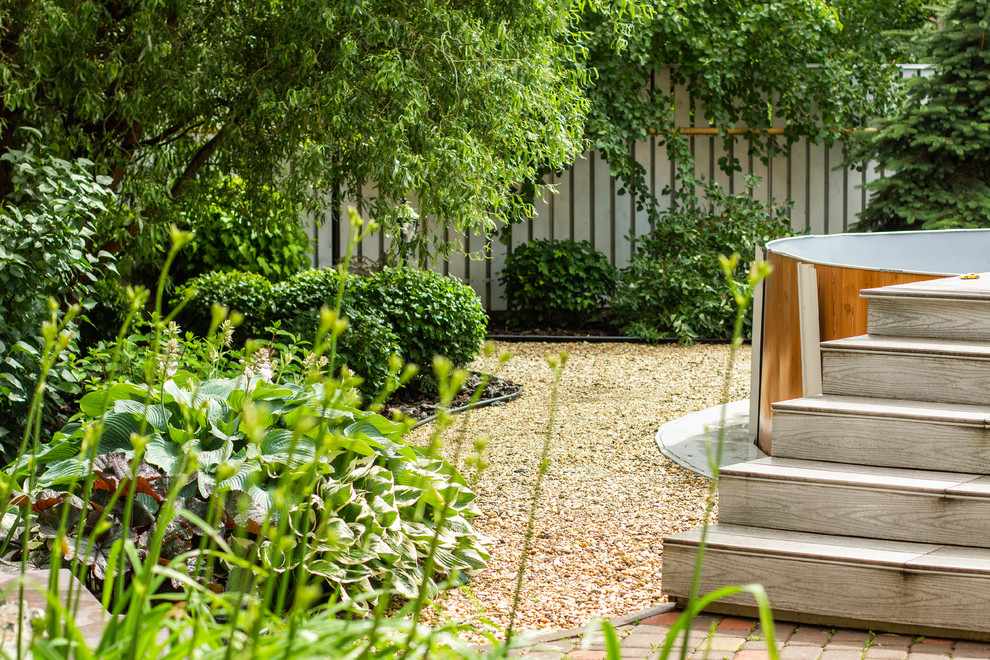 Сад с зеленой крышей