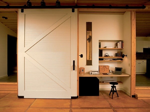 Photo of an industrial home office in Los Angeles.