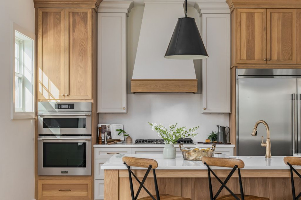 Kitchen - transitional kitchen idea