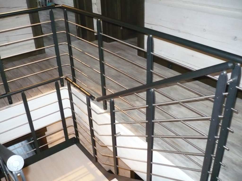 Laser Wood - Лестница с итальянским ограждением (2018)