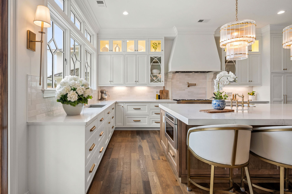 Kitchen - french country kitchen idea in Atlanta