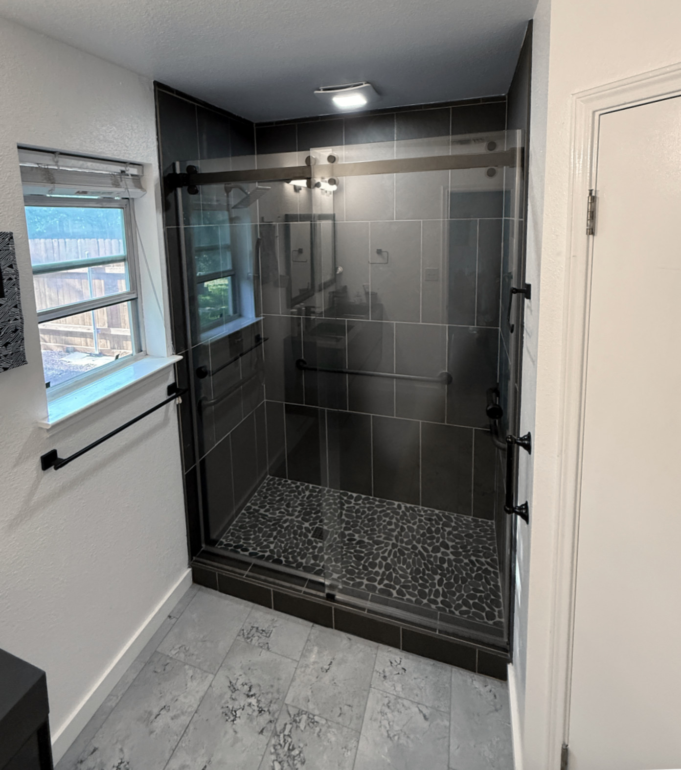 SHOWER SLIDERS