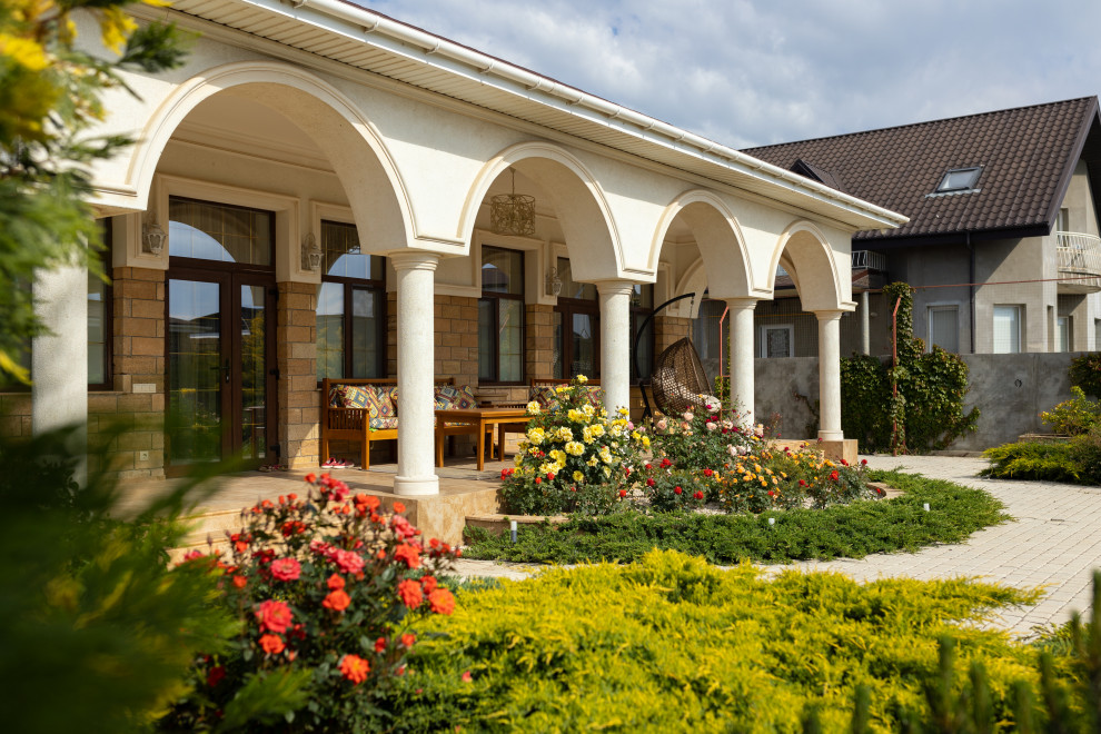 Сад: "Крымский бриз"