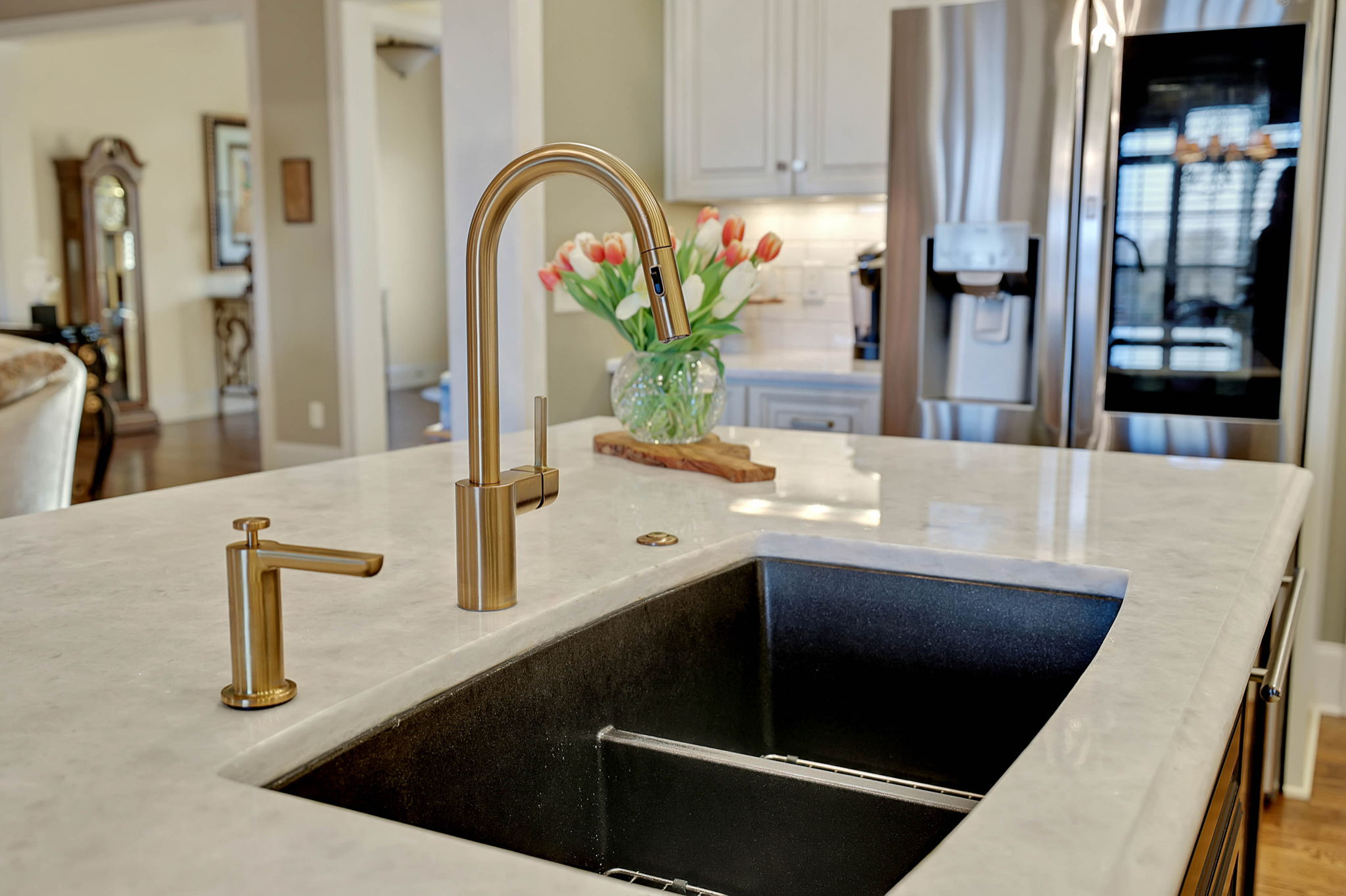 KITCHEN REMODEL: New island is MARBLEOUS