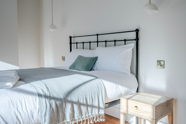 Master bedroom fusion-bedroom