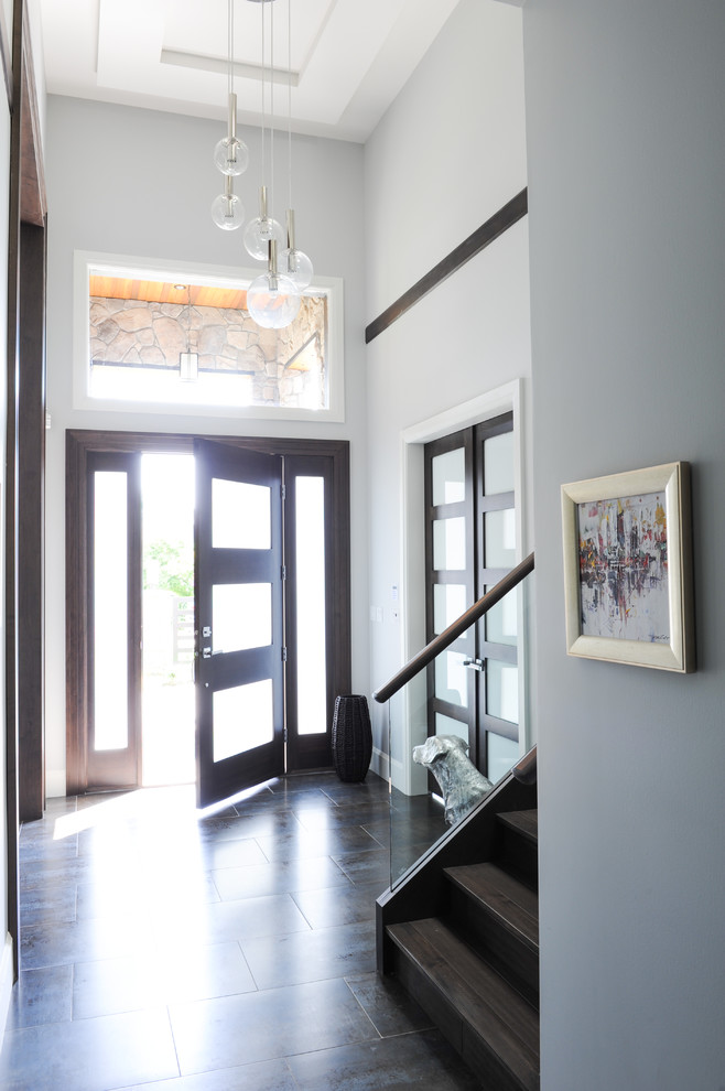 This is an example of a transitional entryway in Vancouver.