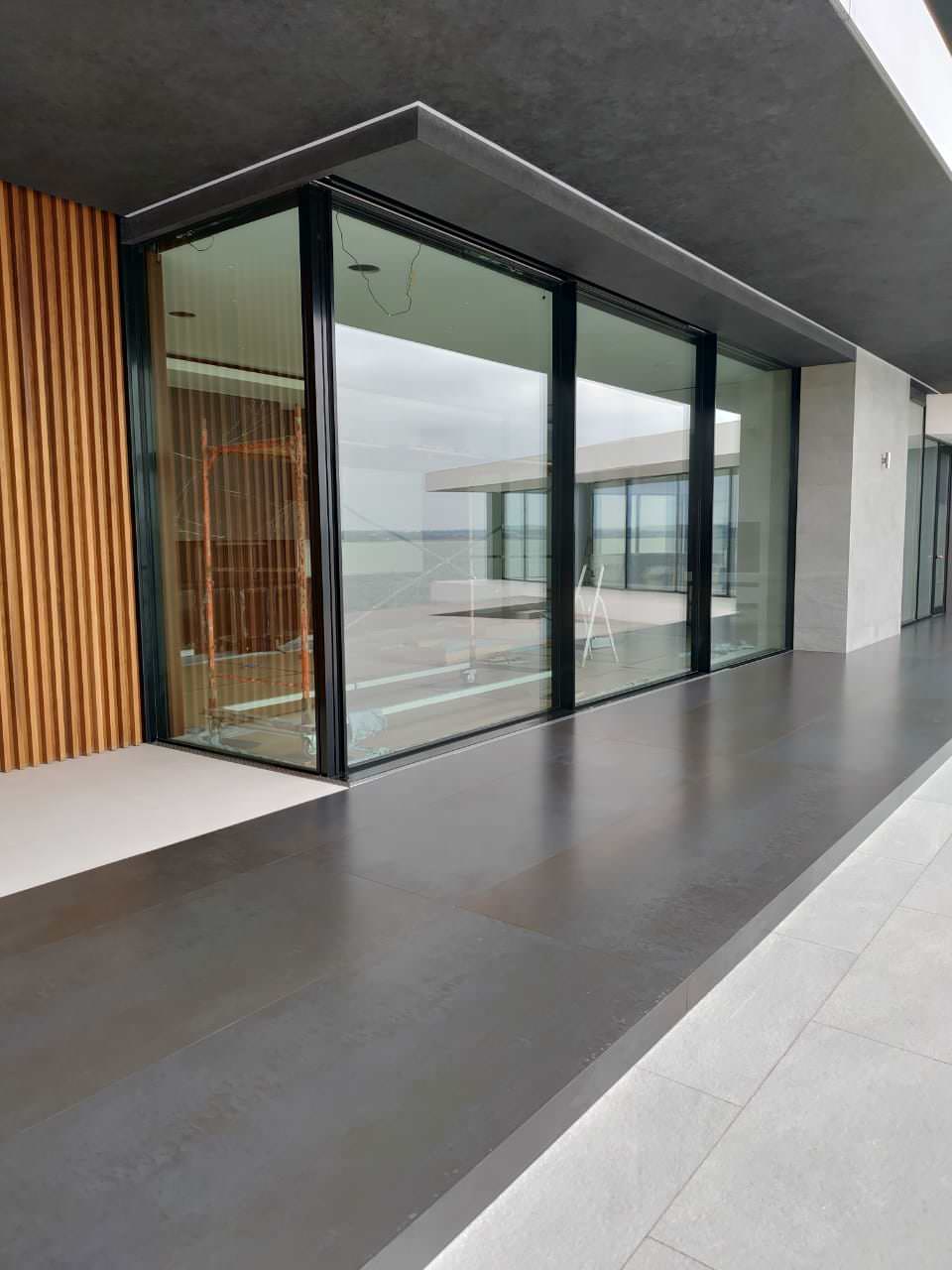 ПАНОРАМНОЕ ОСТЕКЛЕНИЕ ДОМА С ВИДОМ НА МИУССКИЙ ЛИМАН