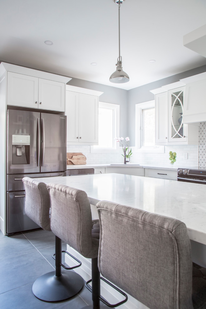 Inspiration for a transitional kitchen remodel in Toronto