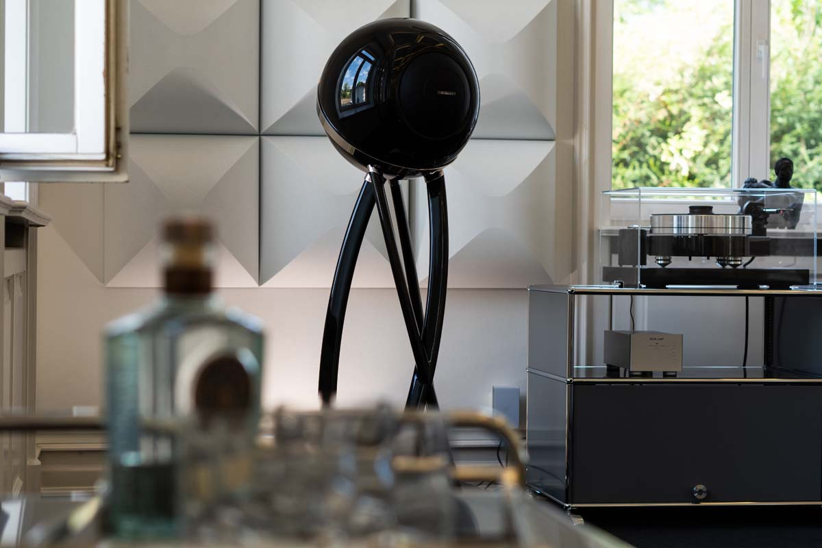 Hi-Fi оборудование в интеотерах.