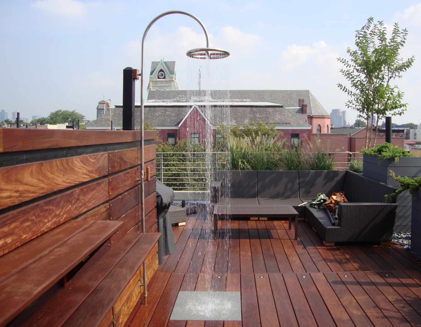 Пример применения террасной доски из Ипе (Бразильский орех)