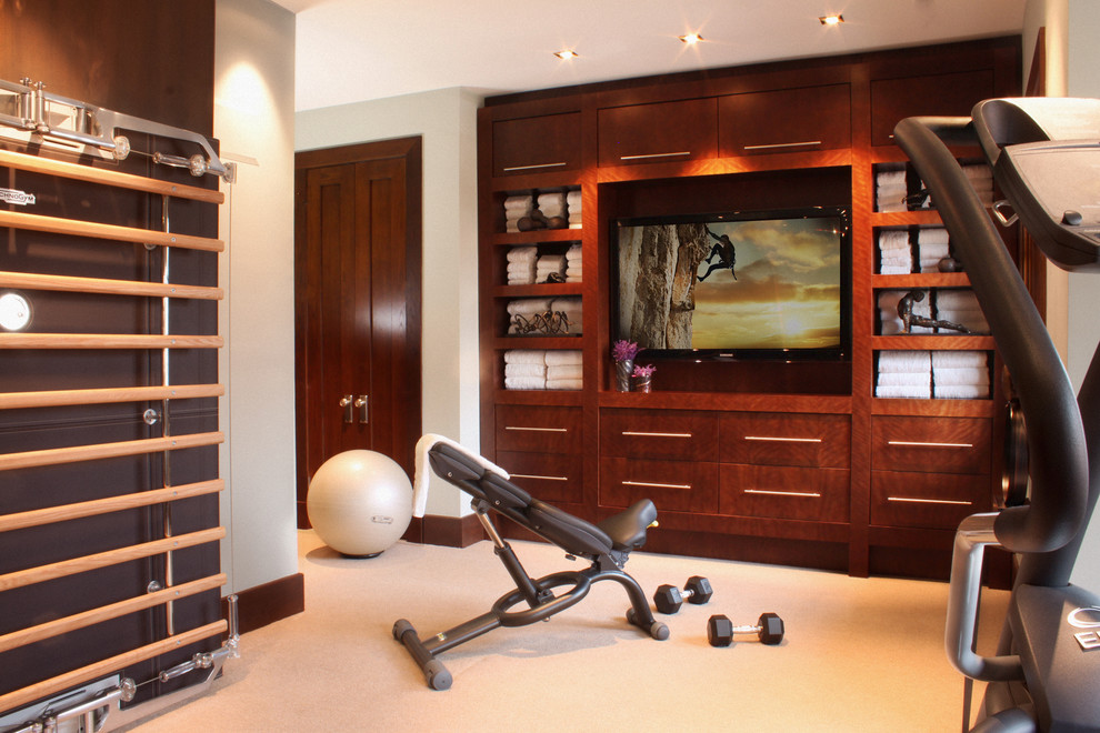 This is an example of a transitional home weight room in Chicago.