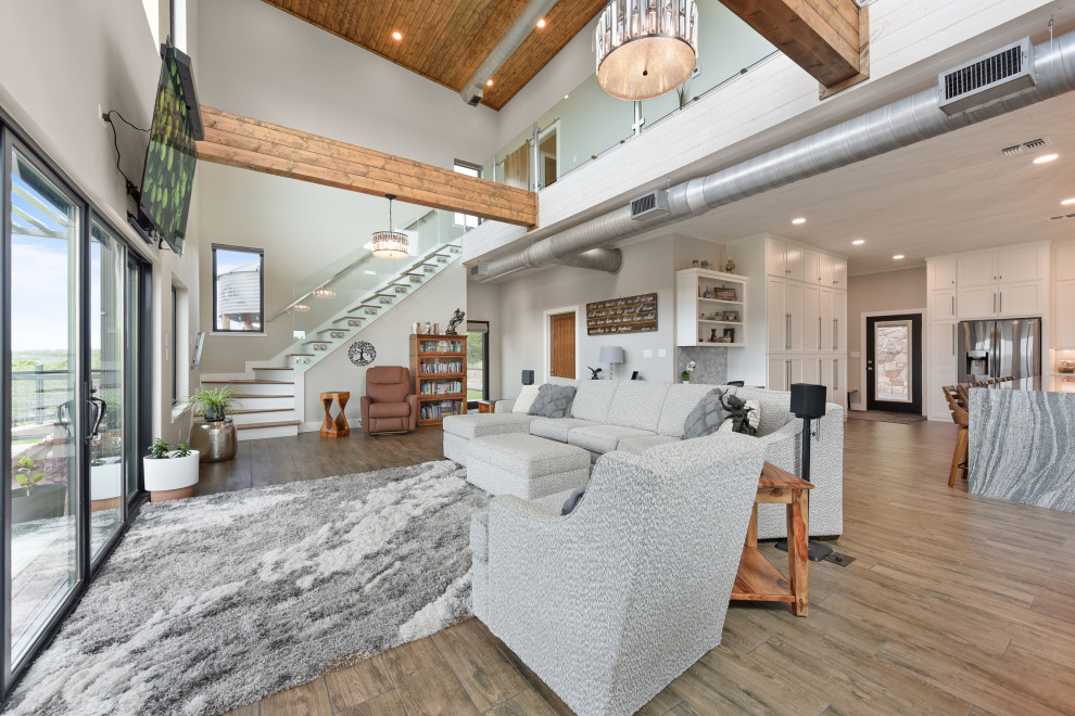 Hillside Lake View Home