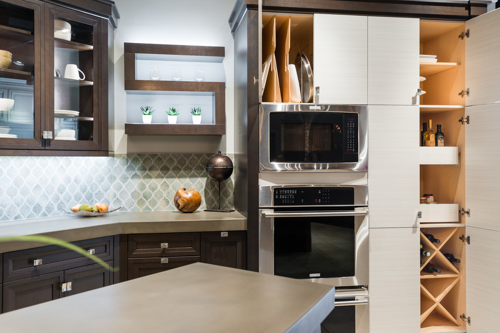 Inspiration for a transitional home design remodel in Phoenix