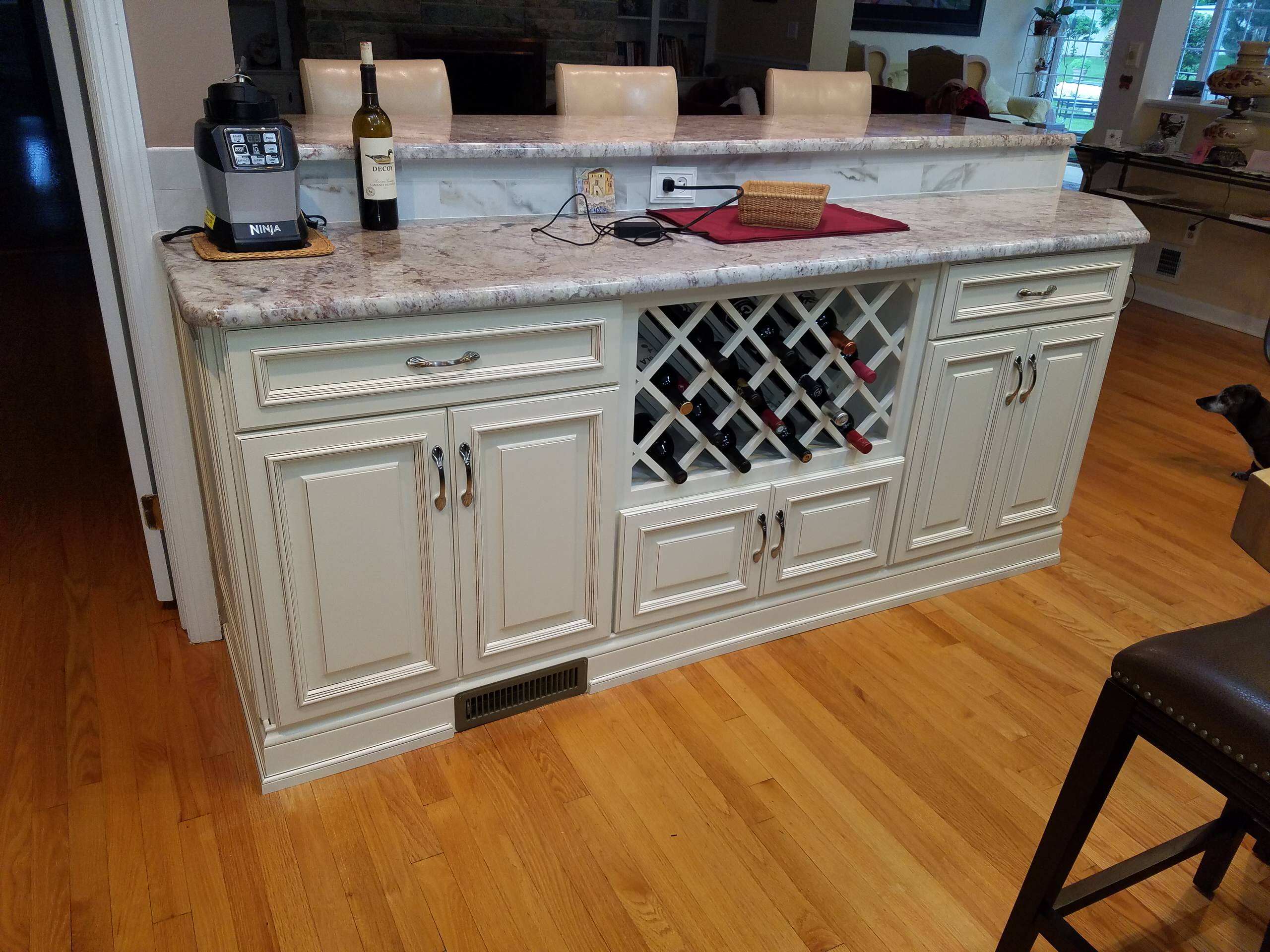 Kitchen Remodel on Sunrise Drive in Hold