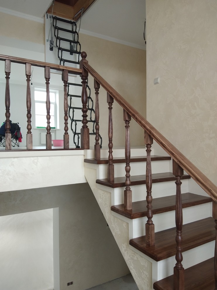 Лесница из ясеня