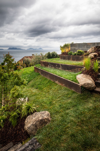 SAIANS - RESIDENCIA AL BORDE DEL MAR coastal-garden