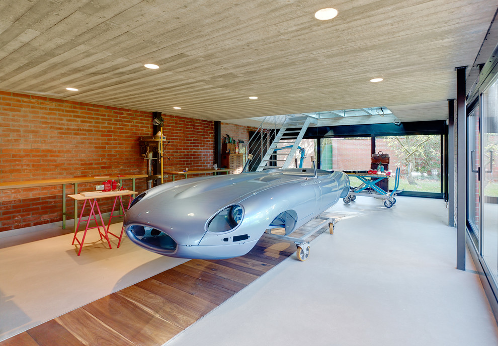 Design ideas for a contemporary garage in Cologne.