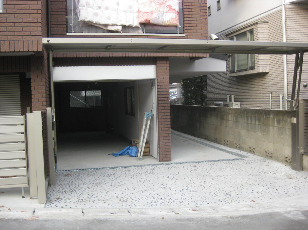 土間洗い出し前の那智石施工