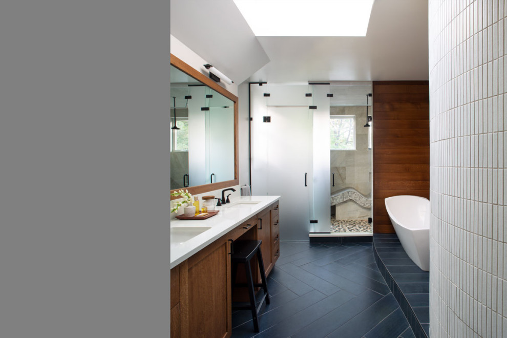Inspiration for an eclectic home design remodel in Denver